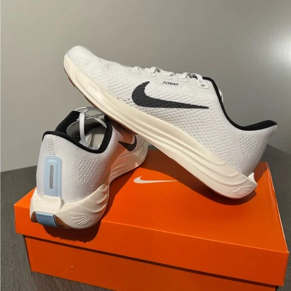 Men’s Nike Pegasus Plus - Picture 2 of 5